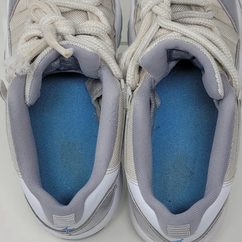 Nike boys air